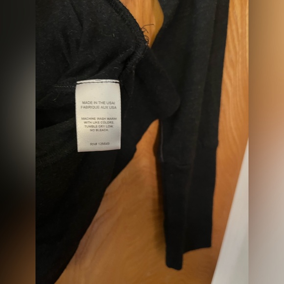 Aether long sleeve vneck tee 2 - Picture 4 of 5